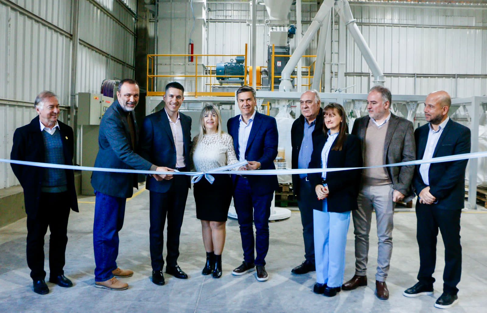 *DÍA DE LA INDUSTRIA: ZDERO INAUGURÓ LA AMPLIACIÓN DE LA PLANTA DE OVNI Y ENTREGÓ PROMOCIONES INDUSTRIALES*