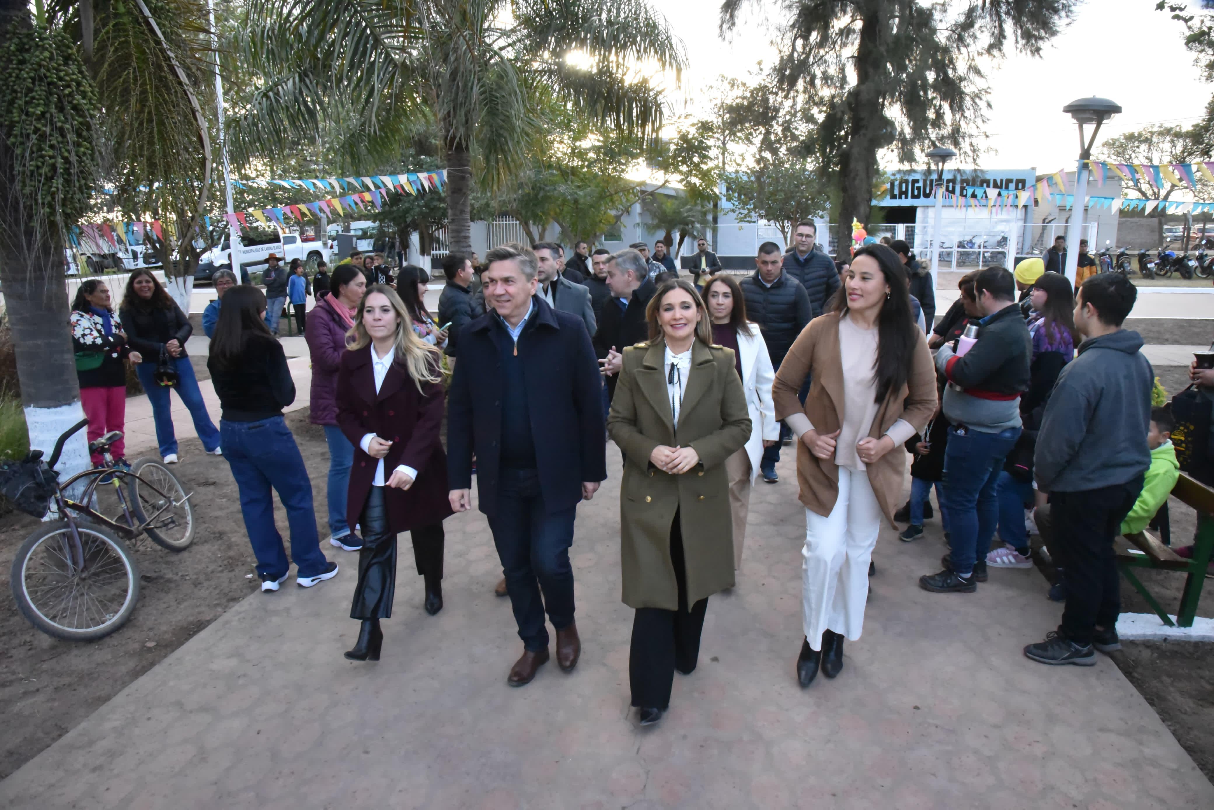 *LAGUNA BLANCA: EL GOBERNADOR ZDERO ACOMPAÑÓ EL ANIVERSARIO 136 DE LA LOCALIDAD*