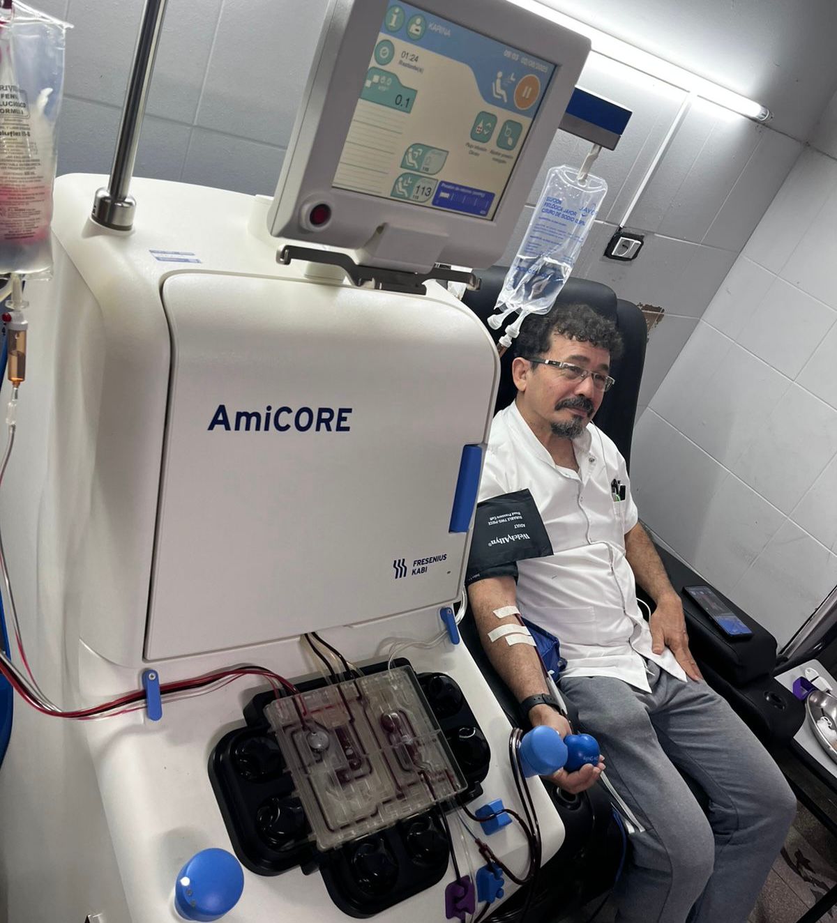 *SALUD REALIZÓ LA PRIMERA COLECTA DE PLAQUETAS CON EL NUEVO EQUIPO DE PLAQUETOFÉRESIS