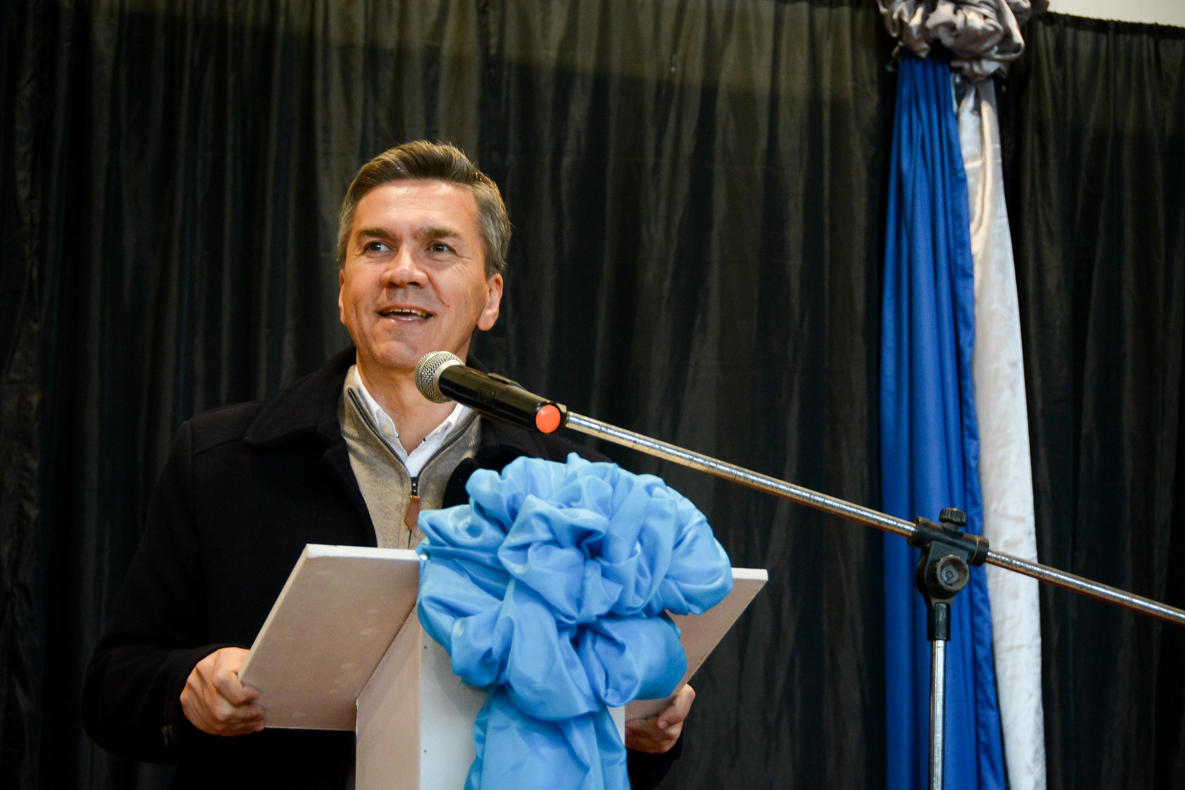 *EL GOBERNADOR ZDERO ACOMPAÑÓ EL 149° ANIVERSARIO DE LA ISLA DEL CERRITO Y DESTACÓ SU POTENCIAL TURÍSTICO*