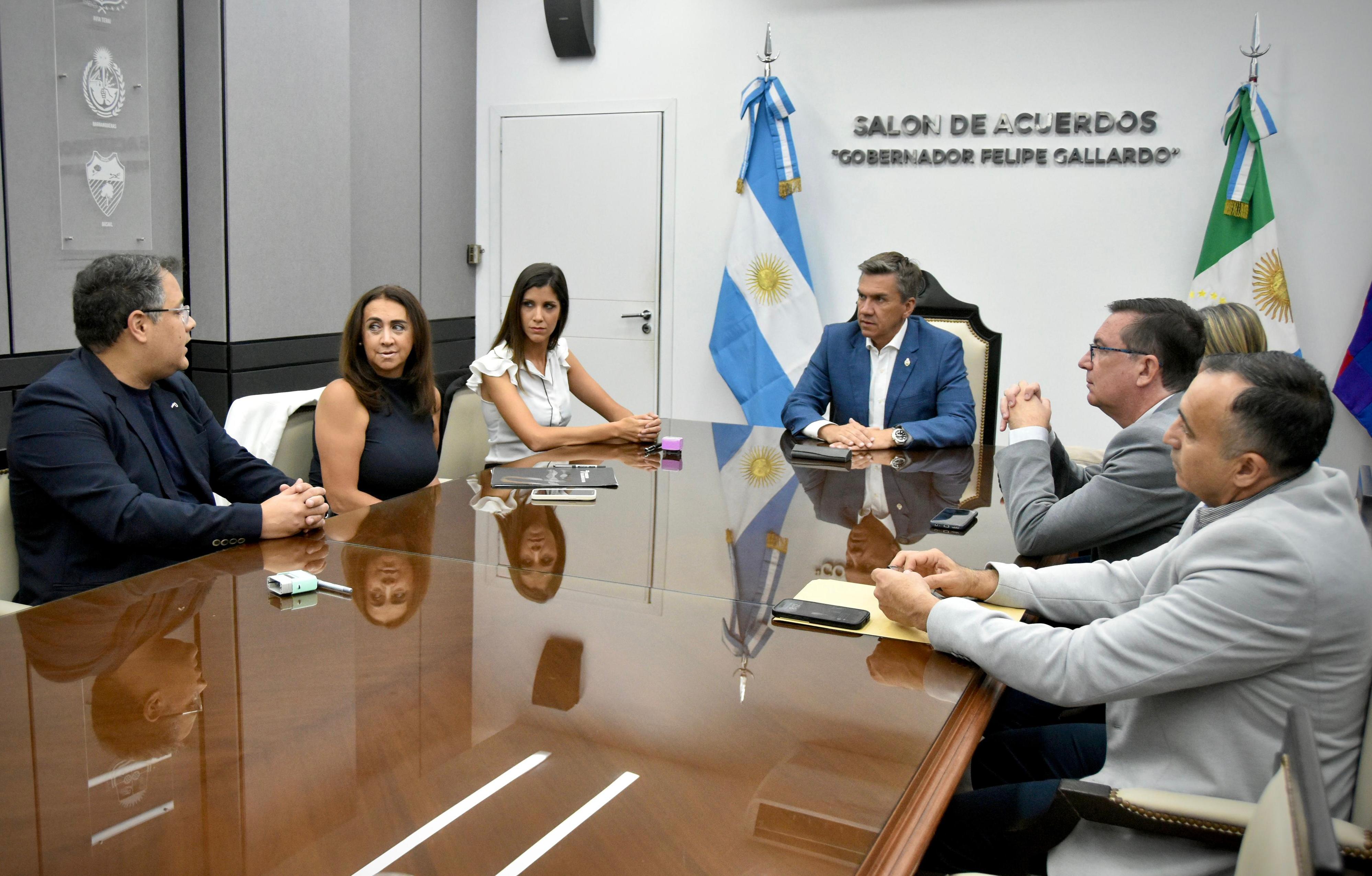 *EL GOBIERNO PROVINCIAL Y LA UNIVERSIDAD DE LA CUENCA DEL PLATA FIRMARON UN CONVENIO DE COOPERACI&Oacute;N*
