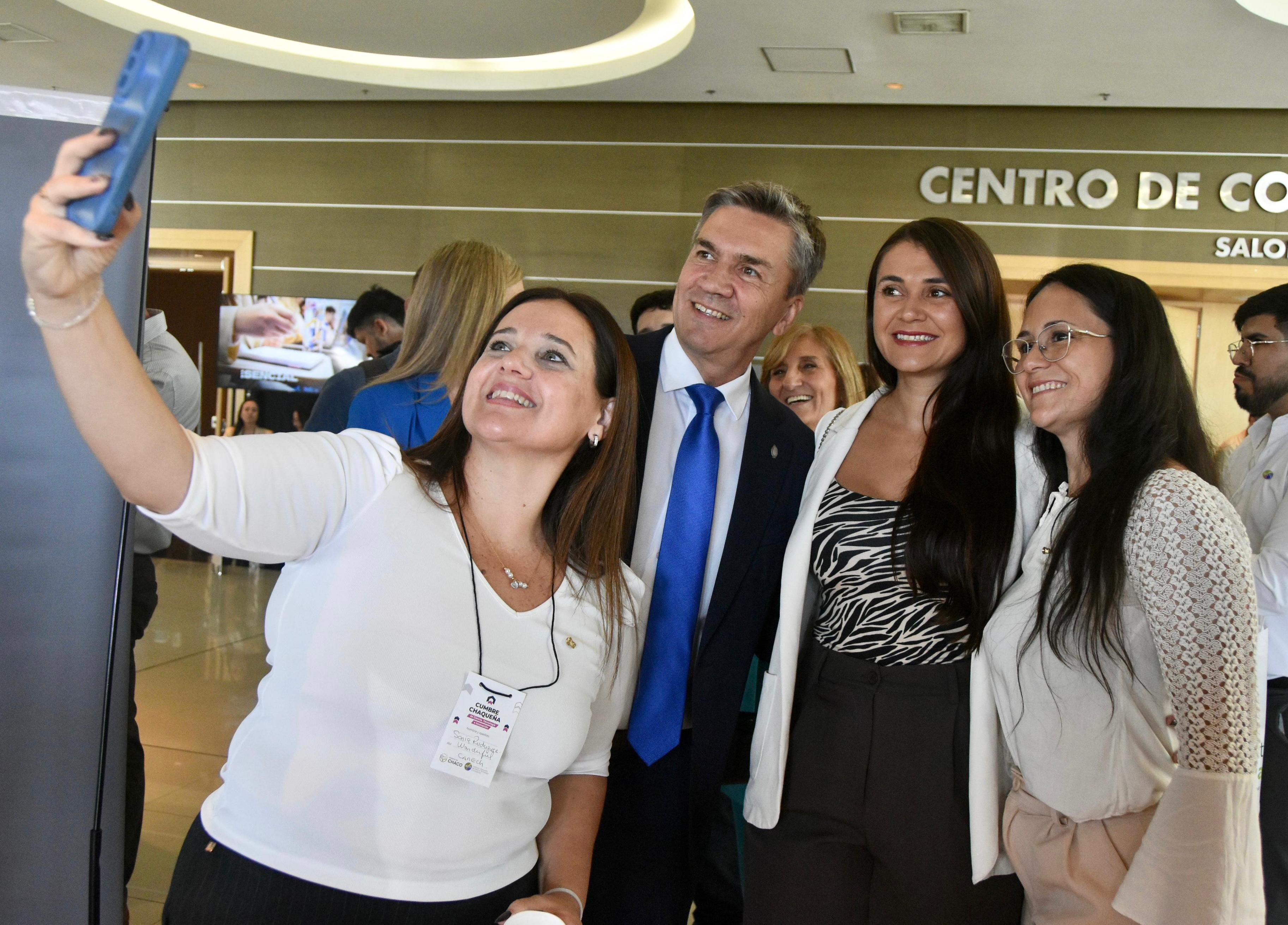*ZDERO INAUGUR&Oacute; LA 3ra. CUMBRE DE CIENCIA Y TECNOLOG&Iacute;A Y DESTAC&Oacute; LA ARTICULACI&Oacute;N PARA EL DESARROLLO*