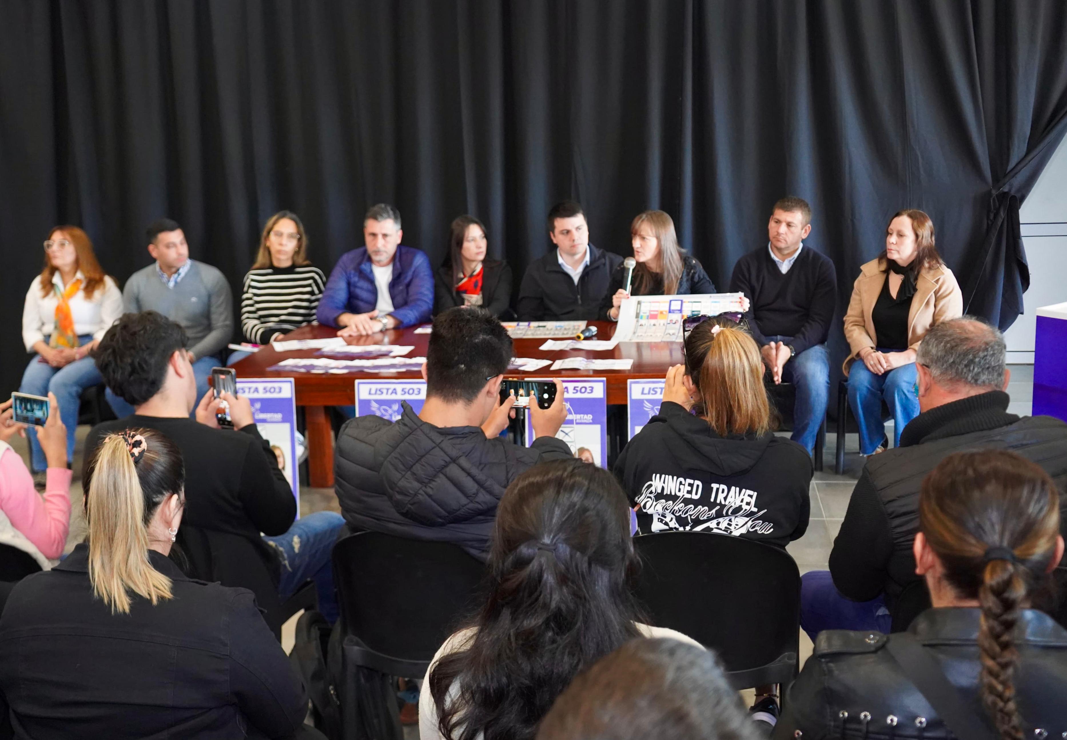 *VILLA ÁNGELA: “AL CHACO SE LO DEFIENDE CON CORAJE Y TRABAJANDO JUNTO A LA GENTE” DIJO SILVANA SCHNEIDER*