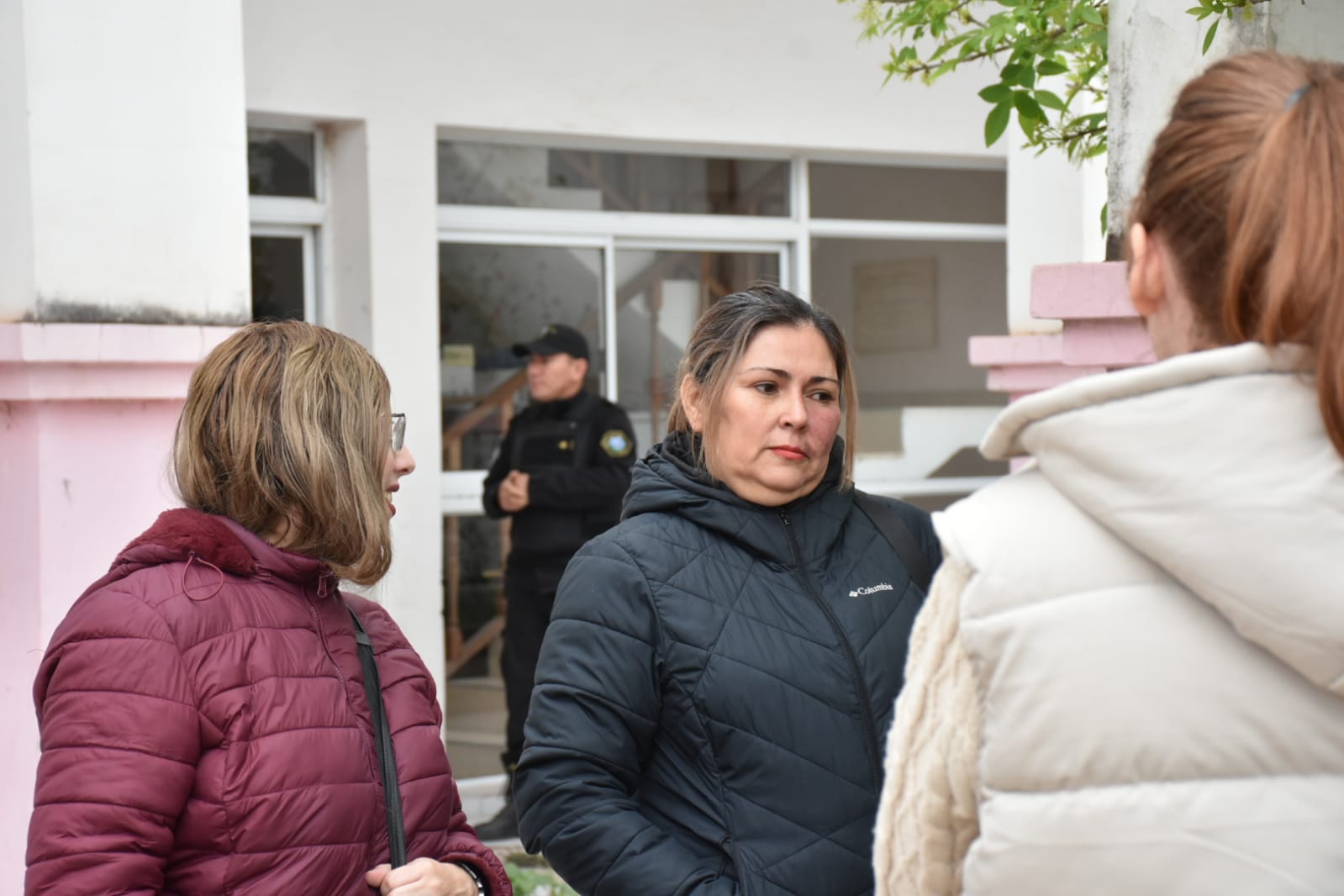 OFICINA DE EMPLEO MUNICIPAL: LOS TRABAJADORES NO PUEDEN INGRESAR Y LES PREOCUPA PERDER SUS PUESTOS DE TRABAJO