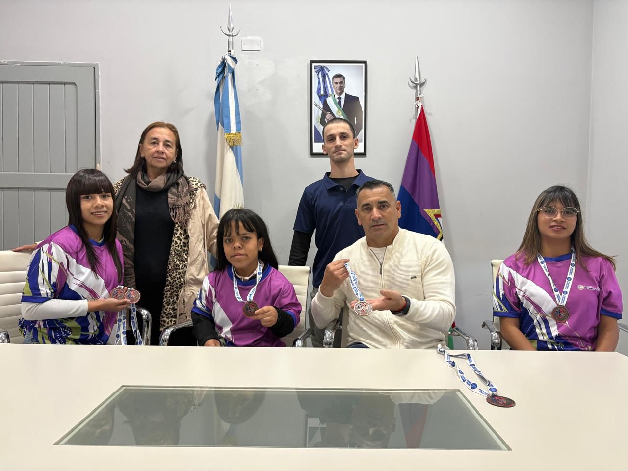 *ATLETAS CHAQUE&Ntilde;OS FUERON DISTINGUIDOS POR SUS DESTACADAS ACTUACIONES EN LA LIGA PARAL&Iacute;MPICA DE ATLETISMO*