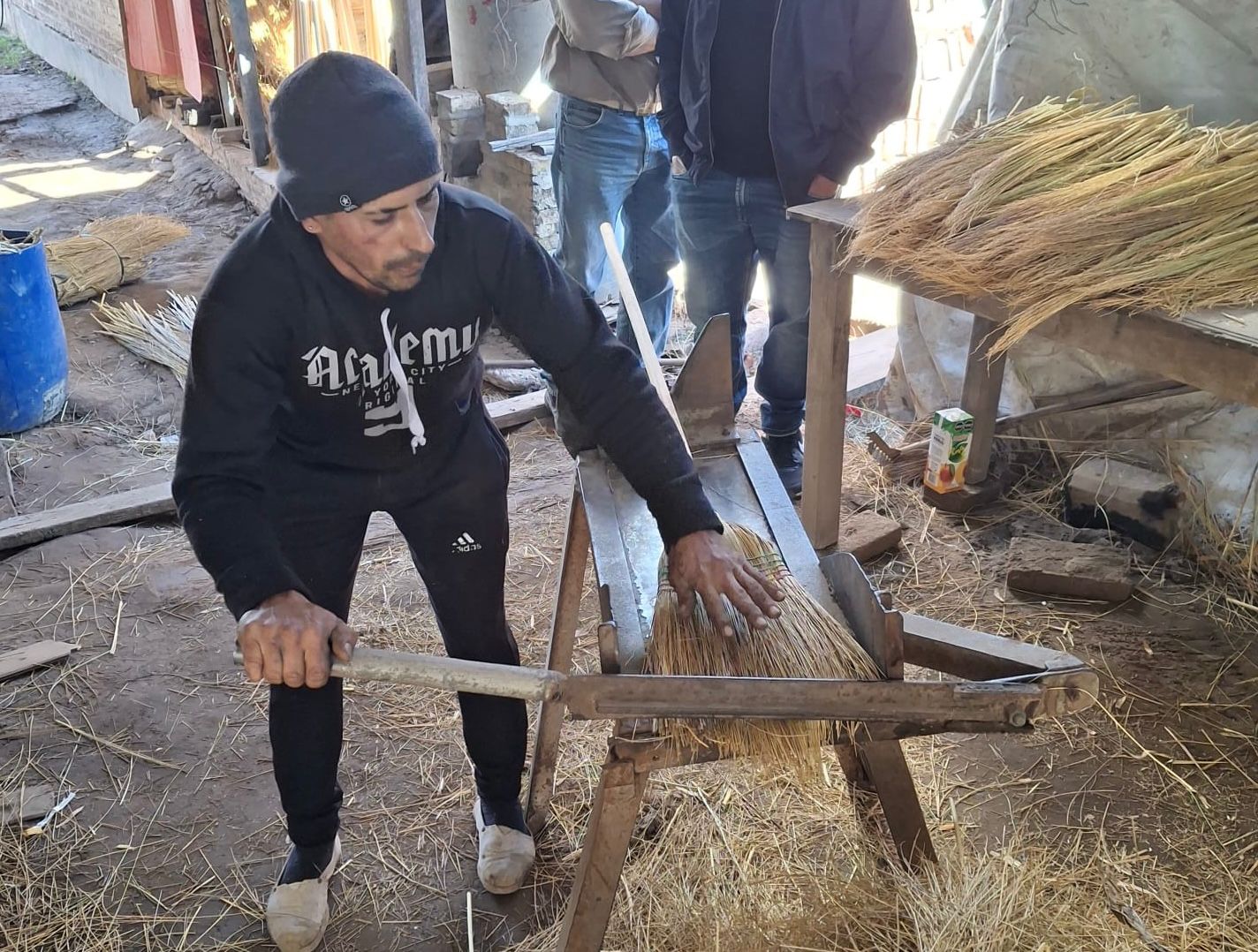 EL IMPENETRABLE: EMPRENDEDORES Y PRODUCTORES CONTIN&Uacute;AN RECIBIENDO ASISTENCIA Y ACOMPA&Ntilde;AMIENTO DEL GOBIERNO PROVINCIAL